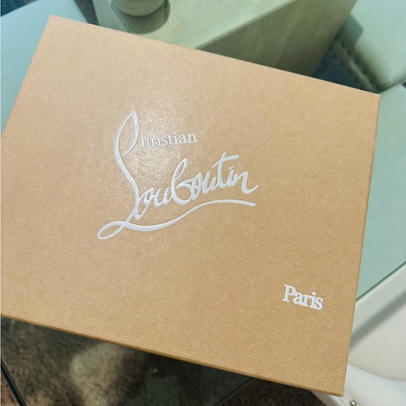 AUTHENTIC Christian Louboutin Glossy Black and Red Peep Toe. Protective coating. - Picture 5 of 5